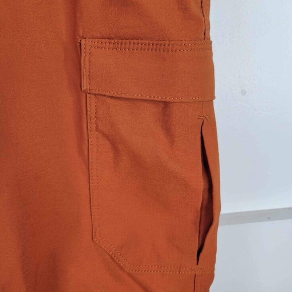 Duluth Trading Co Pants Women’s Dry on the Fly Capri Cargo Snap Size 10 Rust - Picture 4 of 9